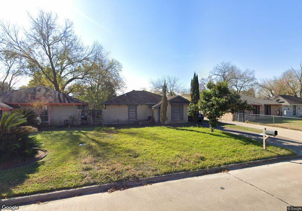 839 Grenshaw St, Houston, TX 77088 - photo 1