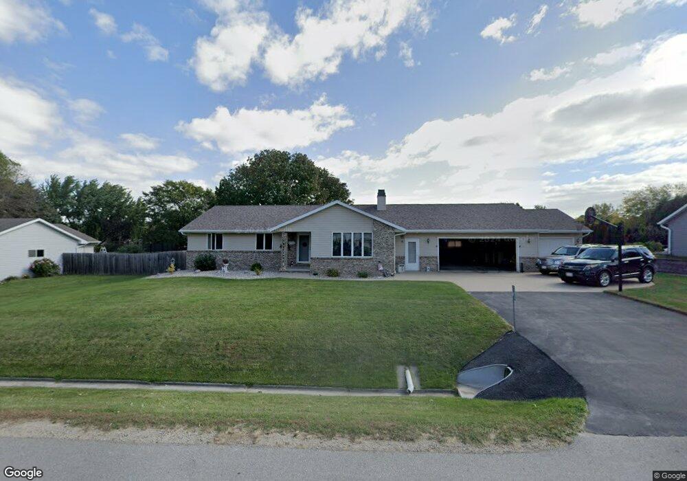 N9618 Emerald Ln, Appleton, WI 54915 - photo 1