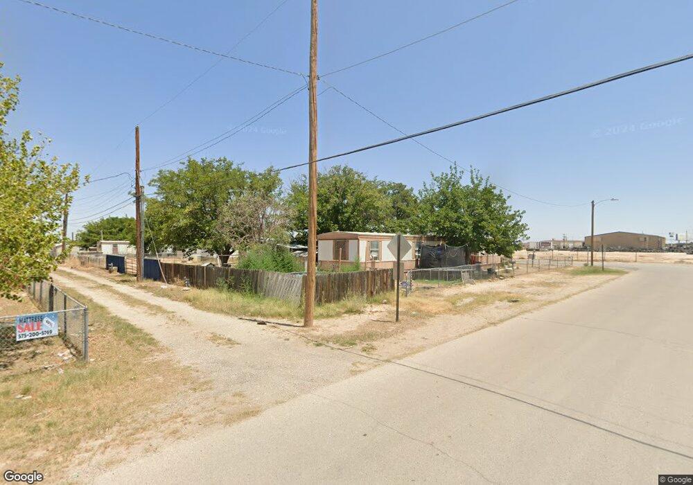 4409 Redbud St, Carlsbad, NM 88220 - photo 1