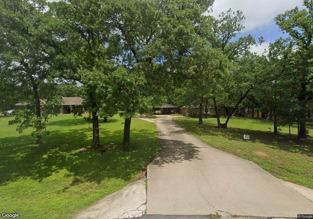 911 Barry Ln, Cleburne, TX 76031 - photo 1