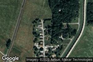 320 N 1st St, Edwardsport, IN 47528