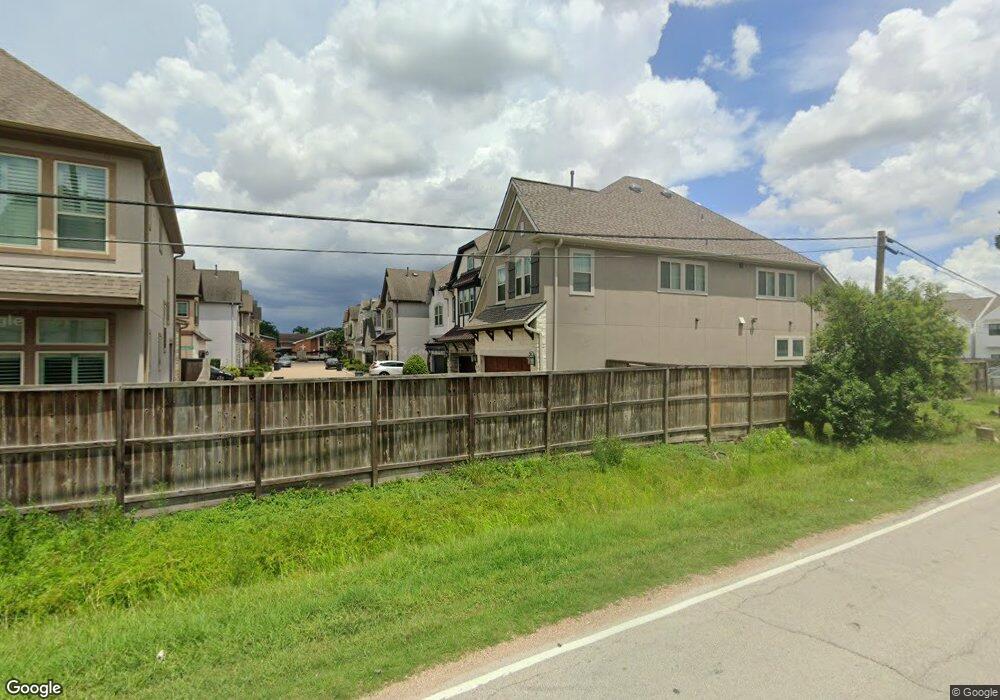 1703 Waterbury Way, Houston, TX 77055 - photo 1