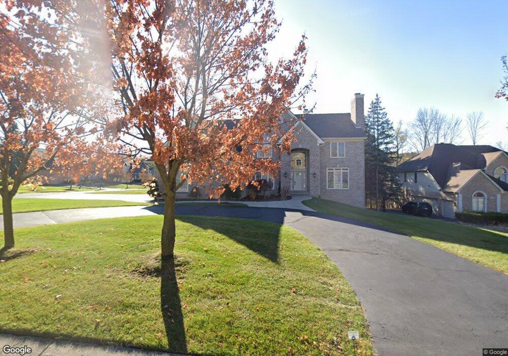 7545 Heather Mead Ln, West Bloomfield, MI 48322 - photo 1