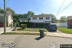 65 Aberdeen Ave, Iselin, NJ 08830