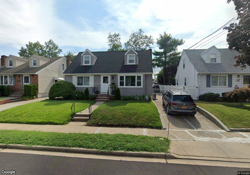 126 Barrymore Blvd, Franklin Square, NY 11010 - photo 1