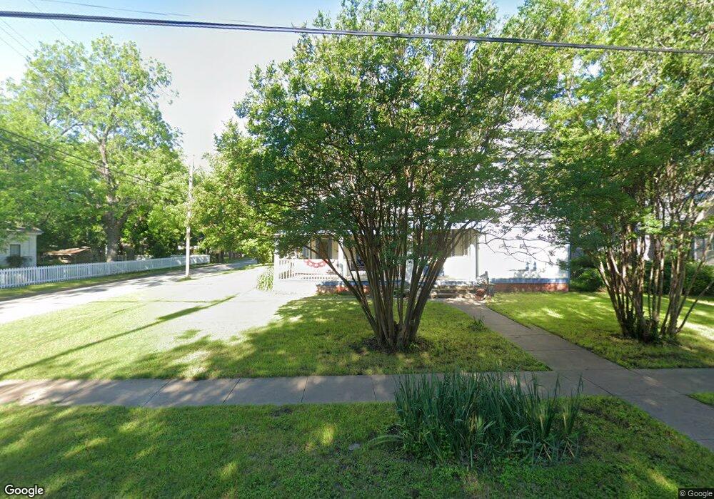 501 N Buffalo Ave, Cleburne, TX 76033 - photo 1