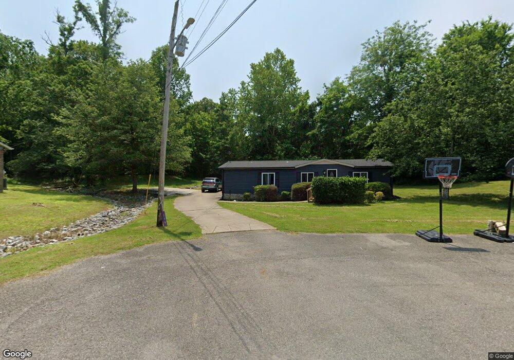 118 Batey Cir, Dickson, TN 37055 - photo 1