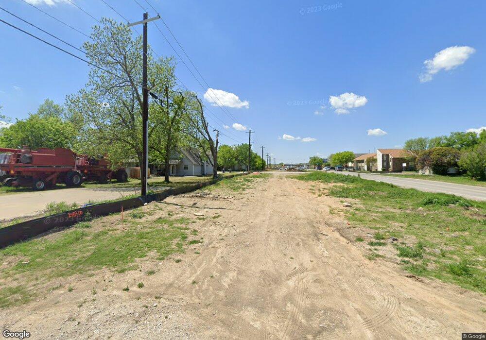 610 Bolivar St, Sanger, TX 76266 - photo 1