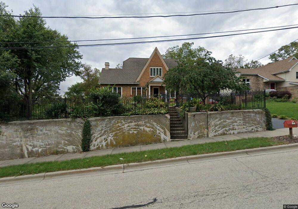 8 N Hubbard St, Algonquin, IL 60102 - photo 1