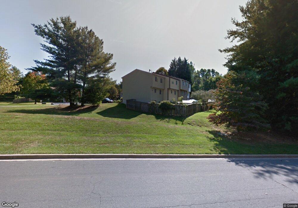 8 Dufief Ct, North Potomac, MD 20878 - photo 1