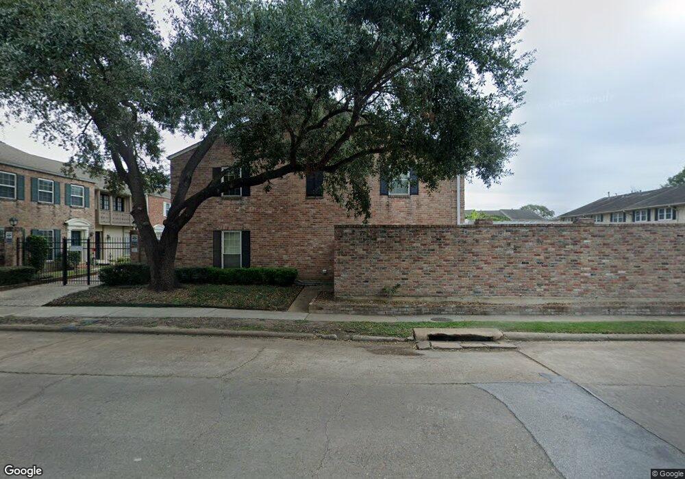 2109 Lander Ln unit 79, Houston, TX 77057 - photo 1