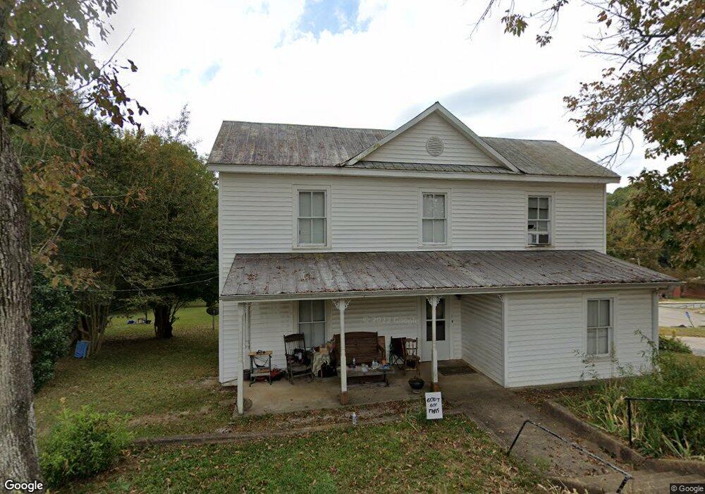 407 Walnut St, Walhalla, SC 29691 - photo 1