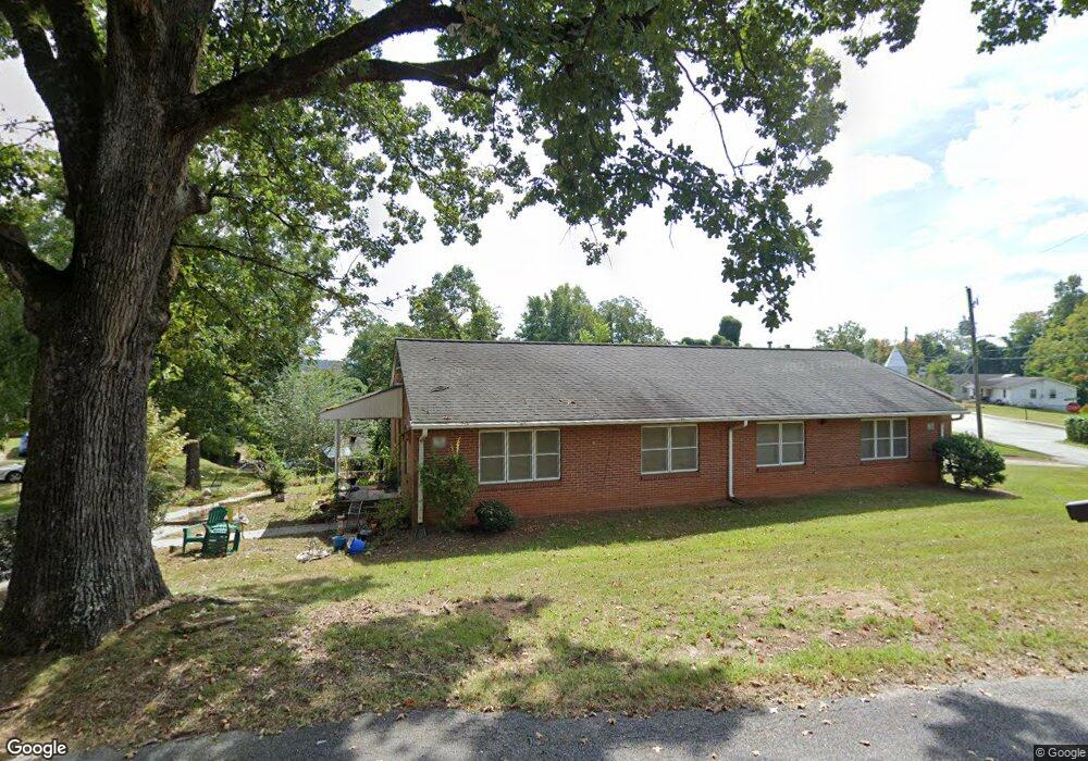 186 Goudlock St, Dahlonega, GA 30533 - photo 1