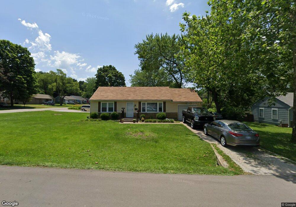 6402 Switzer St, Shawnee, KS 66203 - photo 1