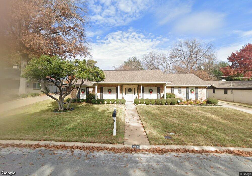 320 Hillview Dr, Hurst, TX 76054 - photo 1