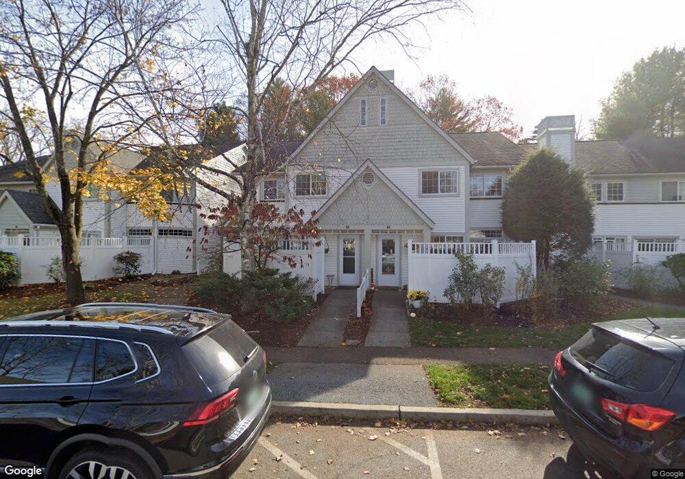 68 Winding Brook Dr, South Burlington, VT 05403 - photo 1