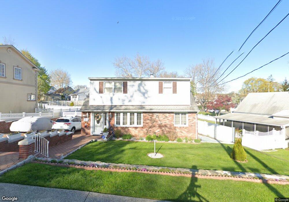 191 Mountaindale Rd, Yonkers, NY 10710 - photo 1