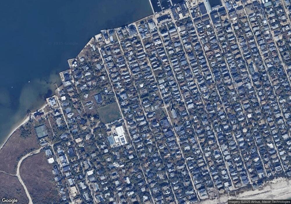 195 Wilmot Rd, Ocean Beach, NY 11770 - photo 1