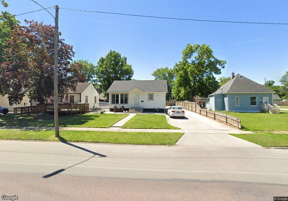 2807 E Walnut St, Des Moines, IA 50317 - photo 1