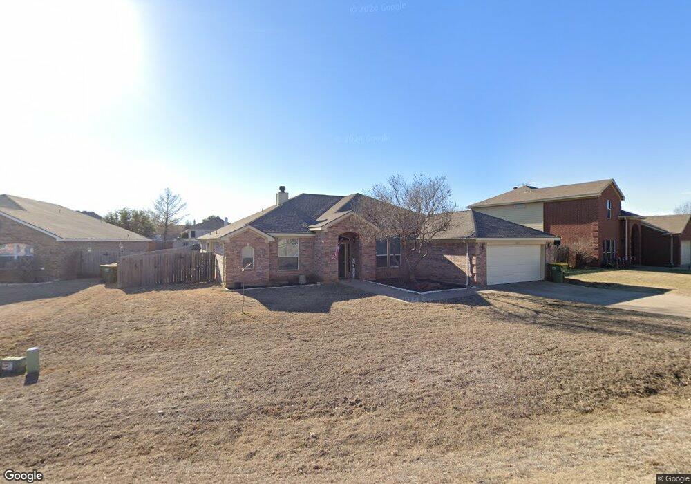 808 Wandering Ct, Granbury, TX 76049 - photo 1
