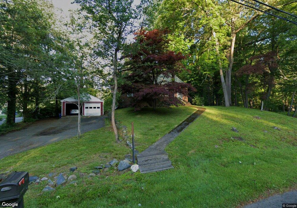 340 Lindy St, Orange, CT 06477 - photo 1