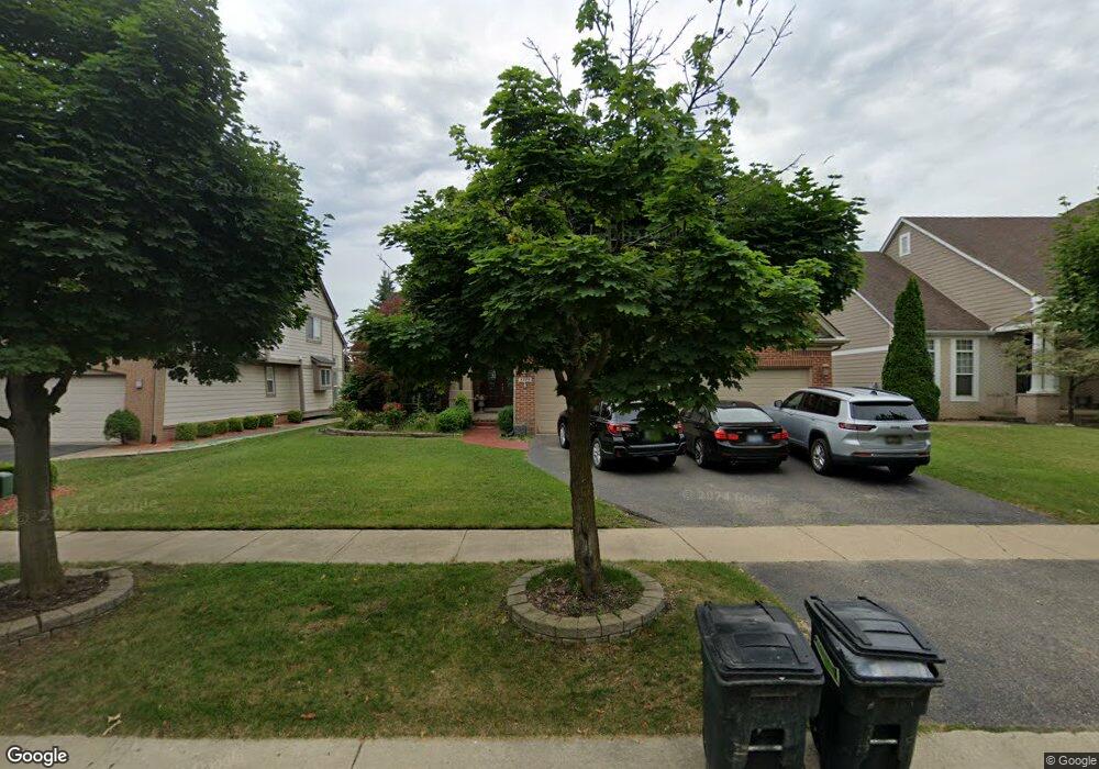 7773 Willow Woods Ct, West Bloomfield, MI 48323 - photo 1