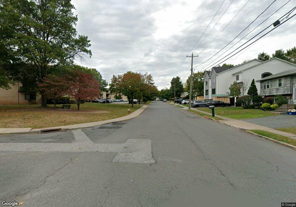 14A Kearsing Pkwy, Monsey, NY 10952 - photo 1