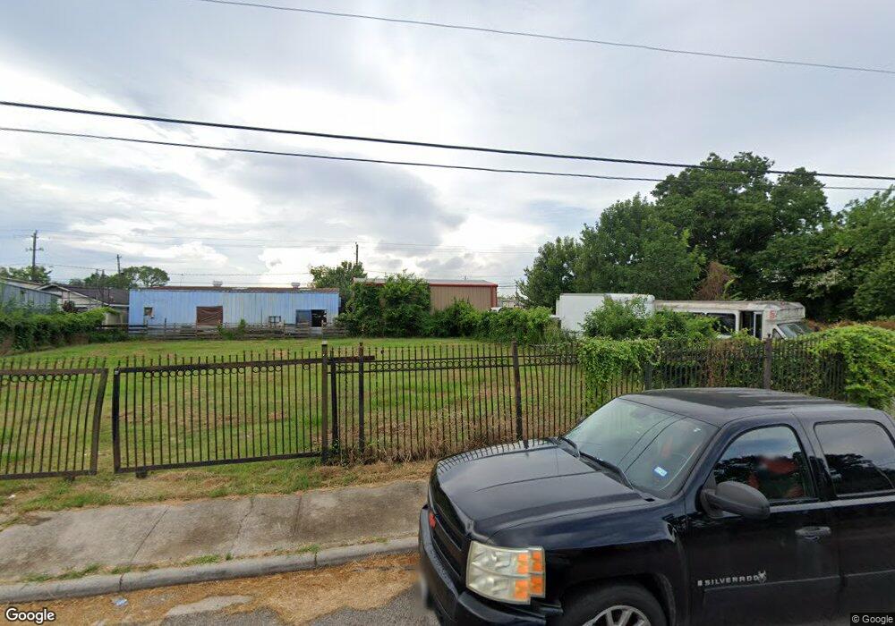 5523 Broom St, Houston, TX 77091 - photo 1