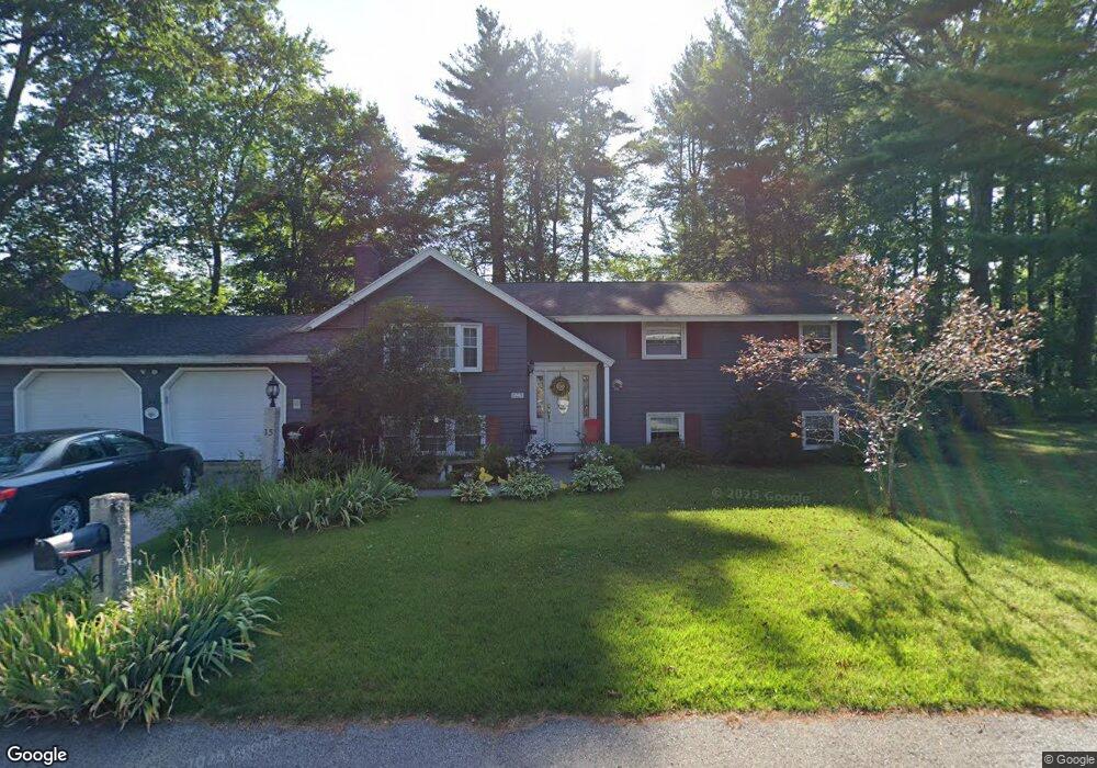 15 Evergreen Dr, MerriMacK, NH 03054 - photo 1