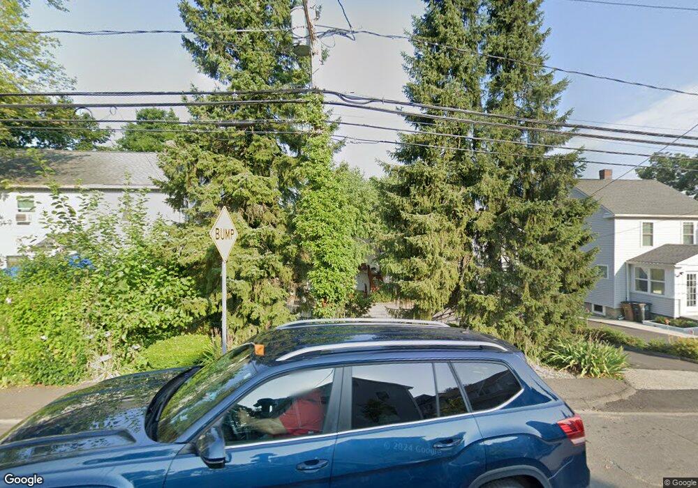 160 Highview Ave unit 1, Stamford, CT 06907 - photo 1