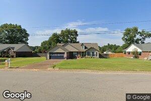 27 Augusta Dr, Humboldt, TN 38343