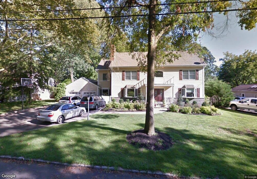 1641 Nottingham Way, Mountainside, NJ 07092 - photo 1