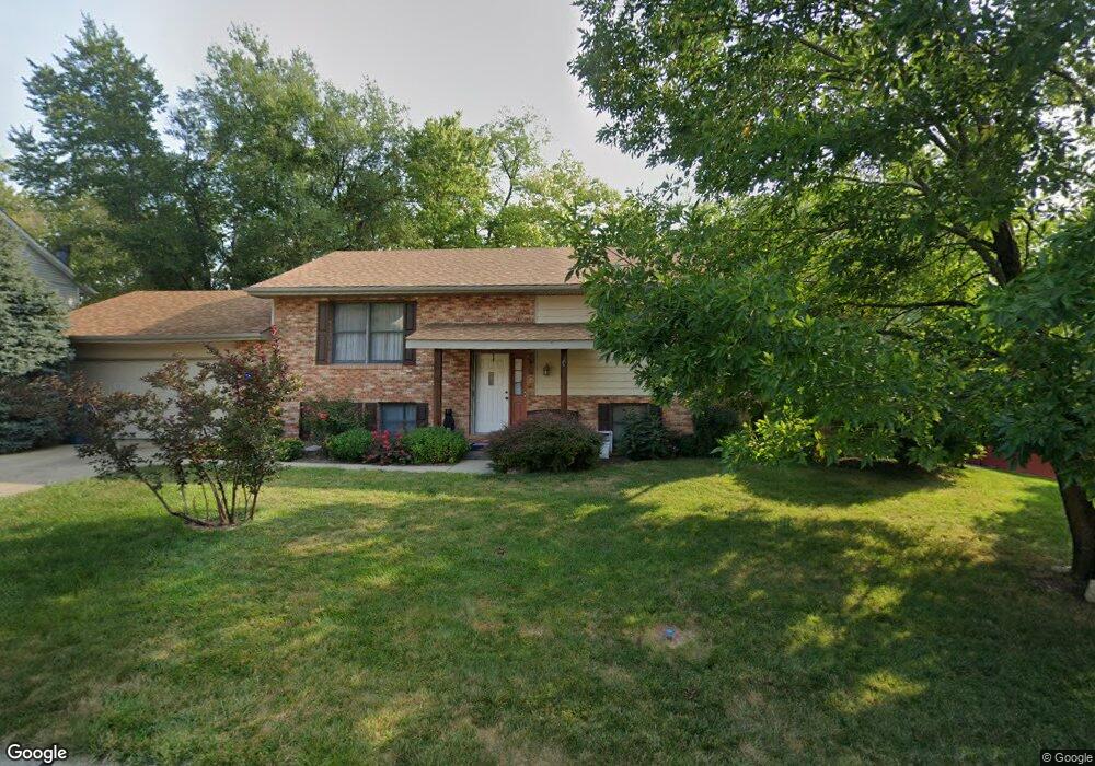 1910 Pinehurst Ct, Collinsville, IL 62234 - photo 1