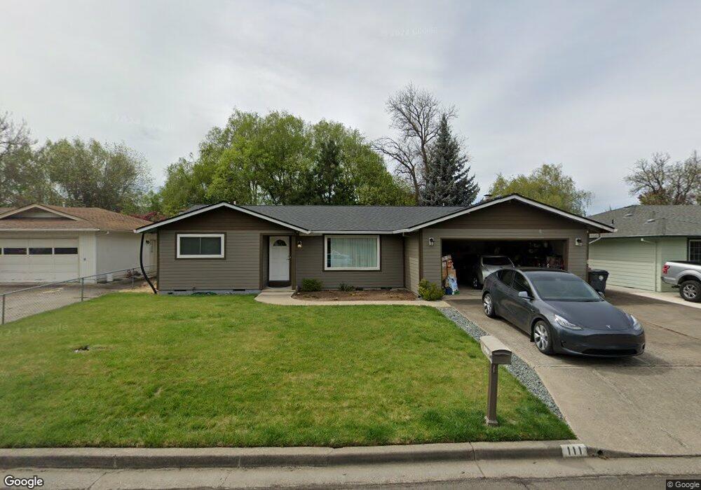 111 Donna Way, Central Point, OR 97502 - photo 1