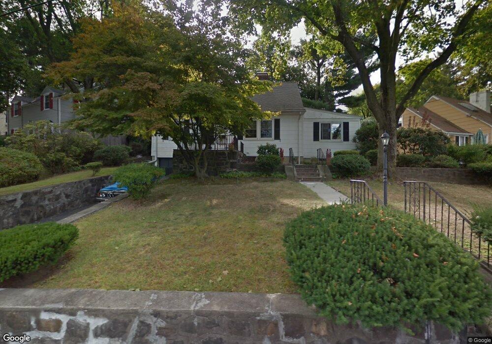 104 Tappan Landing Rd, Tarrytown, NY 10591 - photo 1