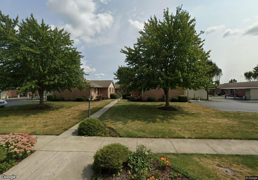 175 Golden Ln, Lima, OH 45807 - photo 1