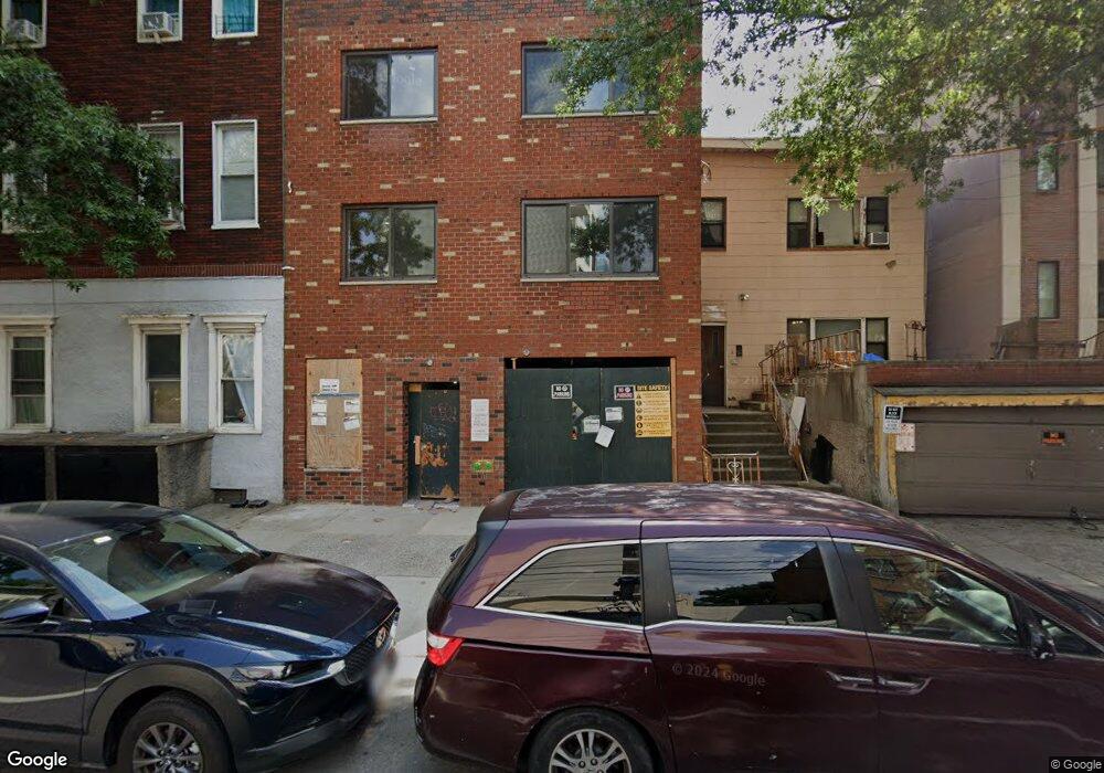 2509 36th St, Long Island City, NY 11103 - photo 1