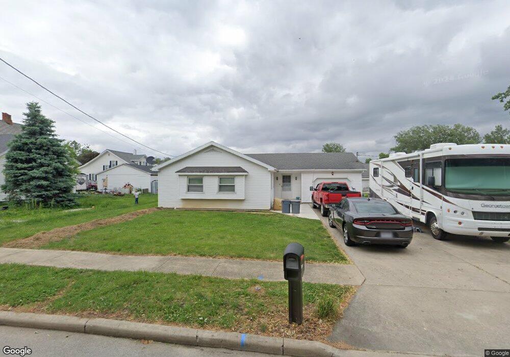 423 Lueke Ave, Woodville, OH 43469 - photo 1