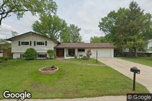 563 Geders Ln, Saint Louis, MO 63122