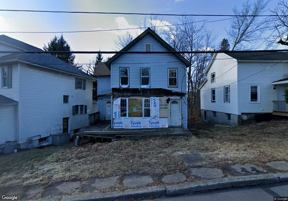 962 E Drinker St, Dunmore, PA 18512 - photo 1