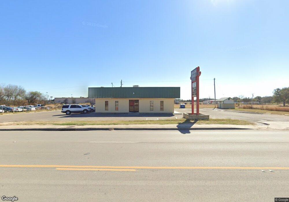 301 Farm To Market Road 351, Beeville, TX 78102 - photo 1