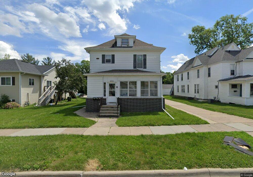 2116 Olive St unit 3, Cedar Falls, IA 50613 - photo 1