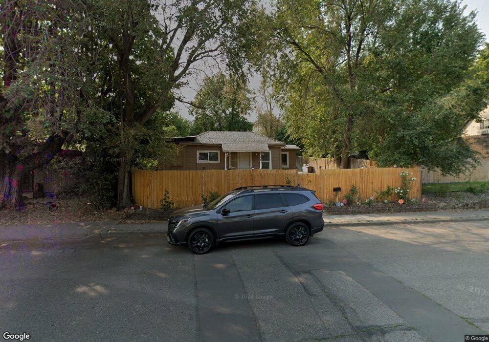 814 E 13th St, the Dalles, OR 97058 - photo 1