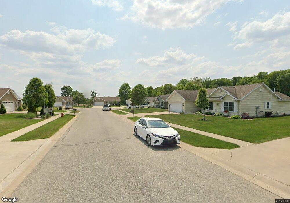 876 Millers Ct, Nappanee, IN 46550 - photo 1