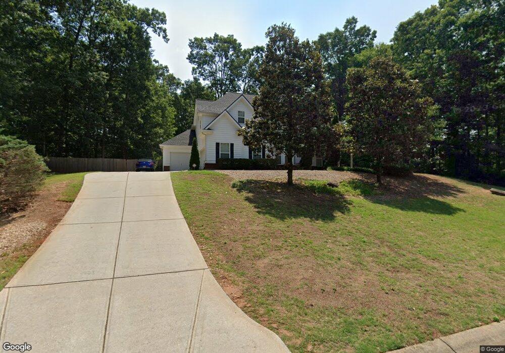 547 Southampton Cir, Hoschton, GA 30548 - photo 1