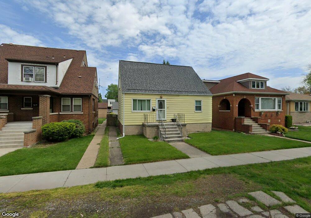 631 Roosevelt Dr, Whiting, IN 46394 - photo 1