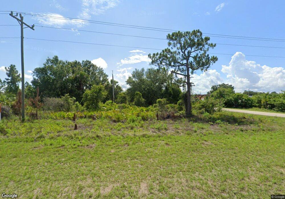 537 Columbus Blvd S, Lehigh Acres, FL 33974 - photo 1