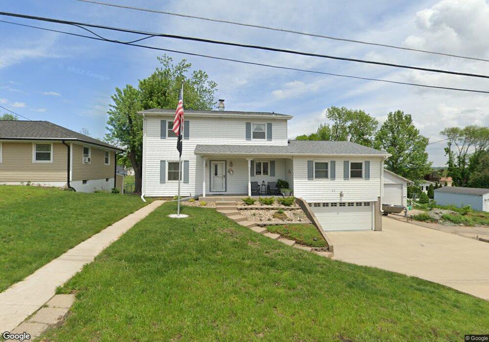 44 29th Ave SW, Cedar Rapids, IA 52404 - photo 1