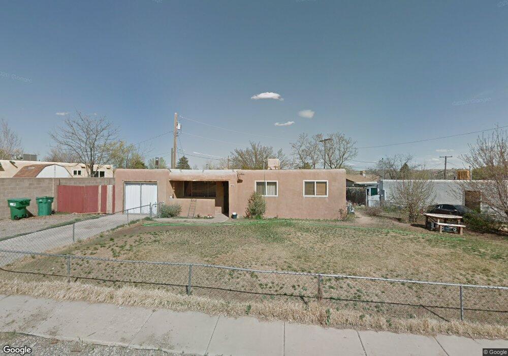 3802 Highland View Dr, Farmington, NM 87402 - photo 1