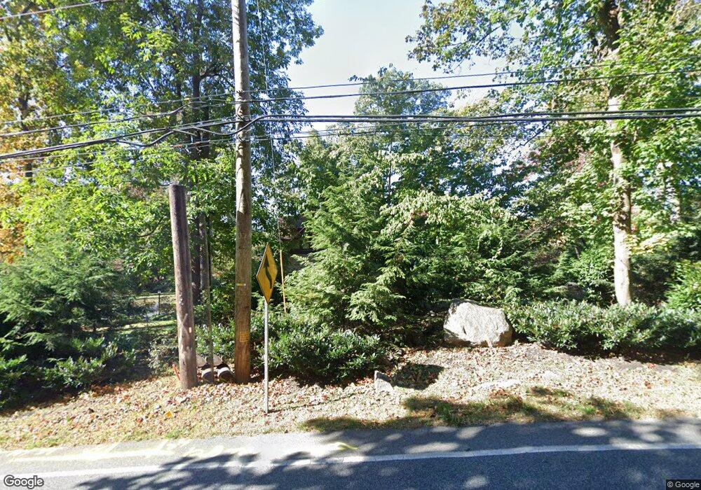 576 S Waterloo Rd, Devon, PA 19333 - photo 1